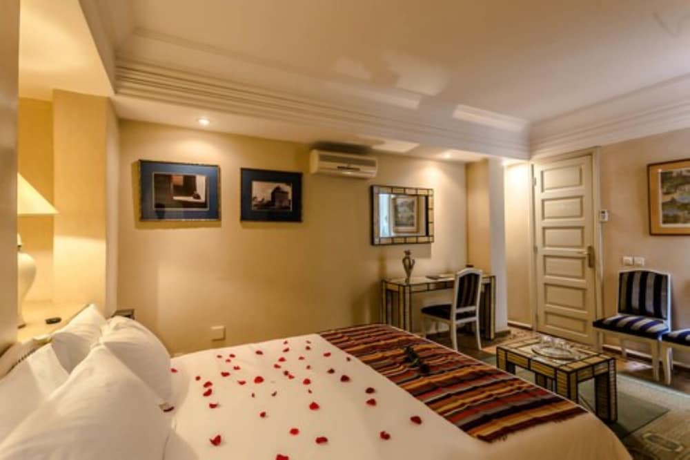 Riad Hasna Espi 24/72