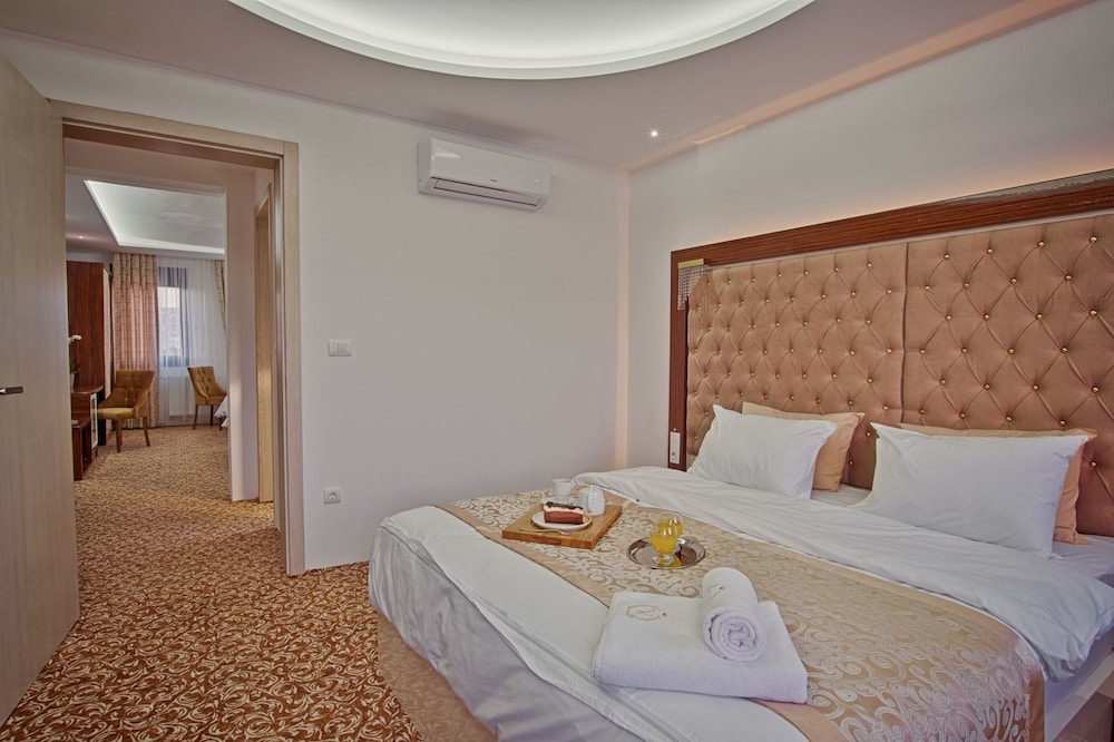 New Hotel 5/40