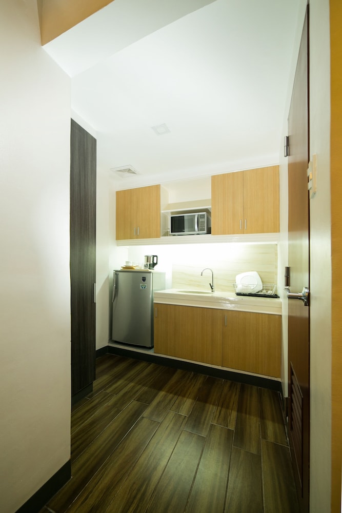 950 Condotel 11/58