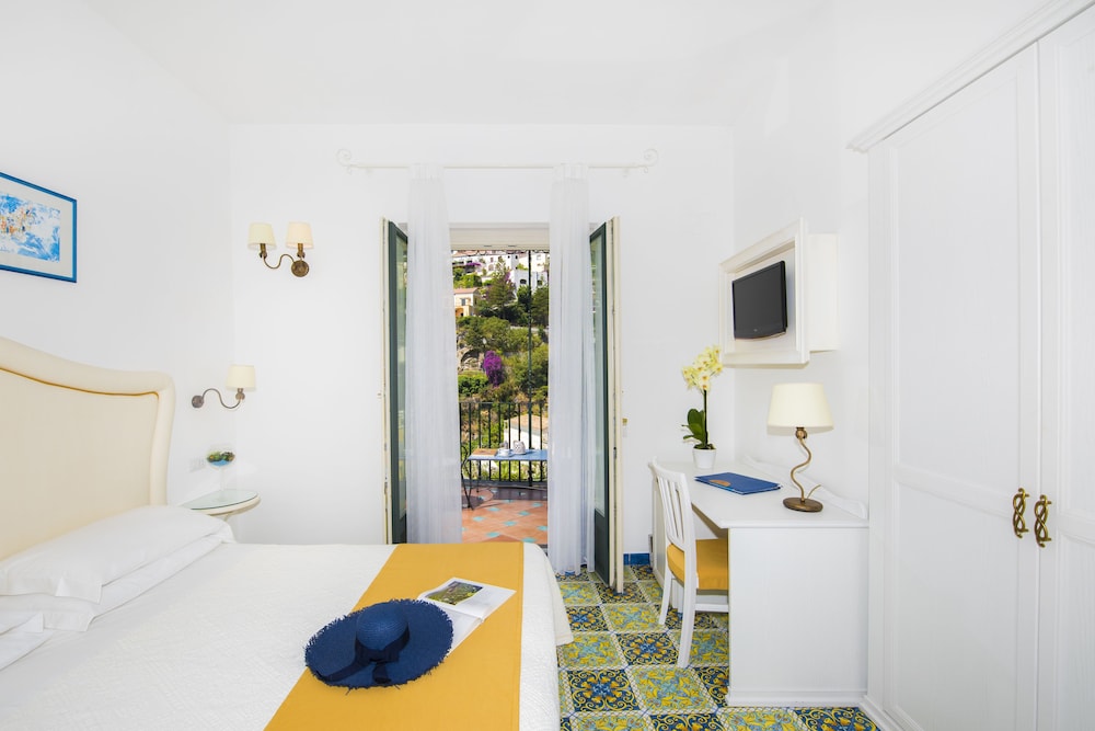 Savoia Hotel 47/80