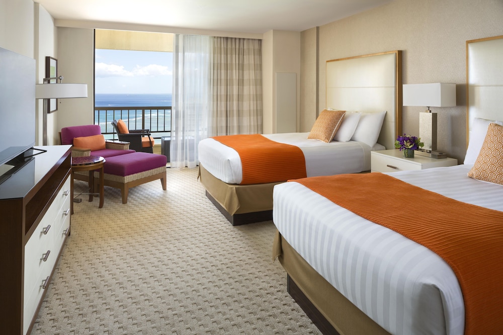 Hyatt Regency Waikiki Beach Resort and Spa 14/50