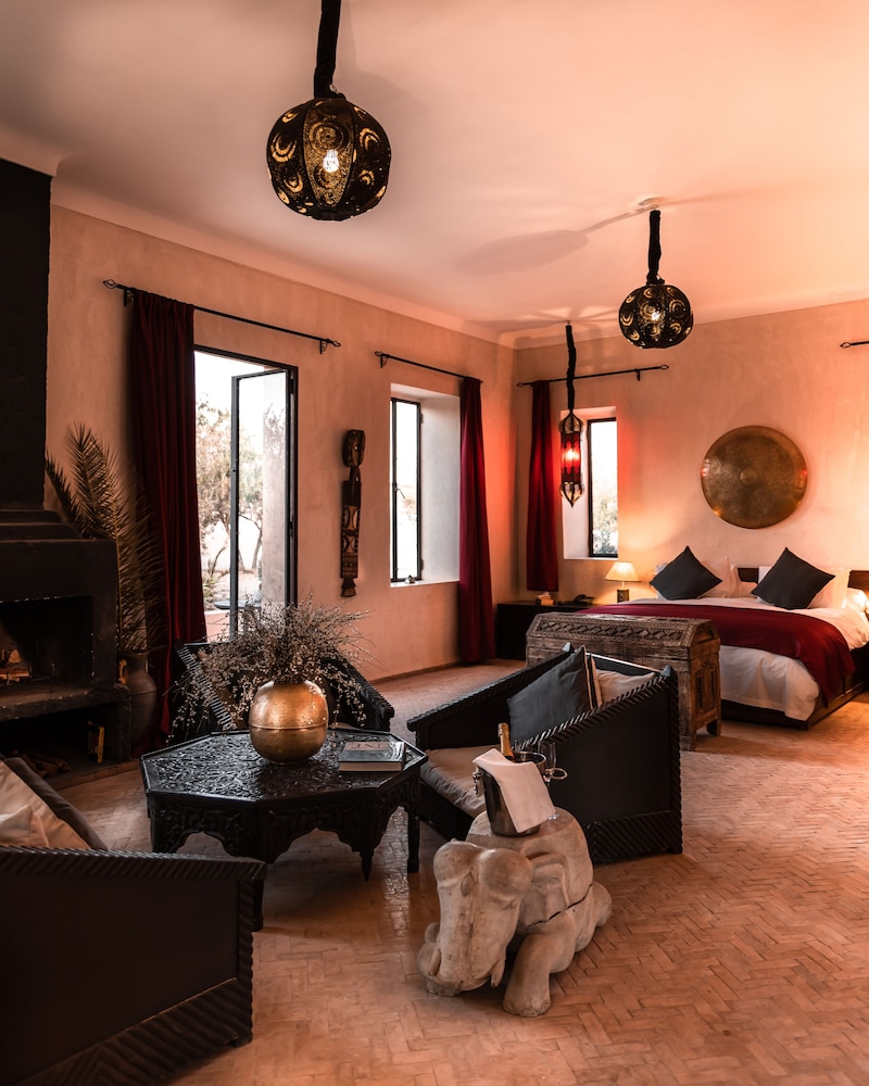 The Capaldi Hotel 30/50