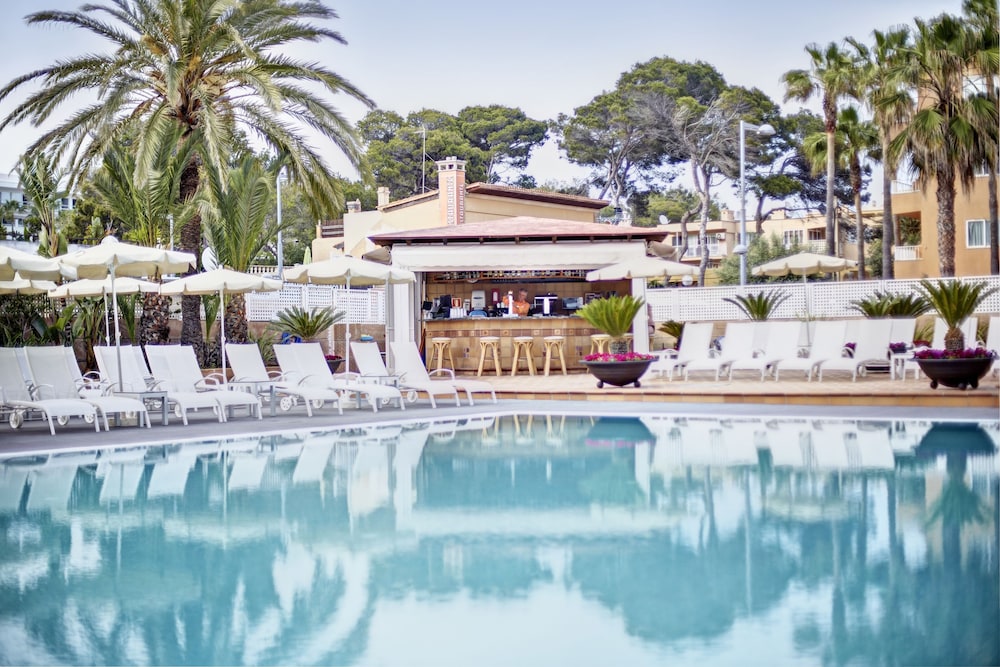 Grupotel Acapulco Playa - Adults Only in PALMA DE MALLORCA