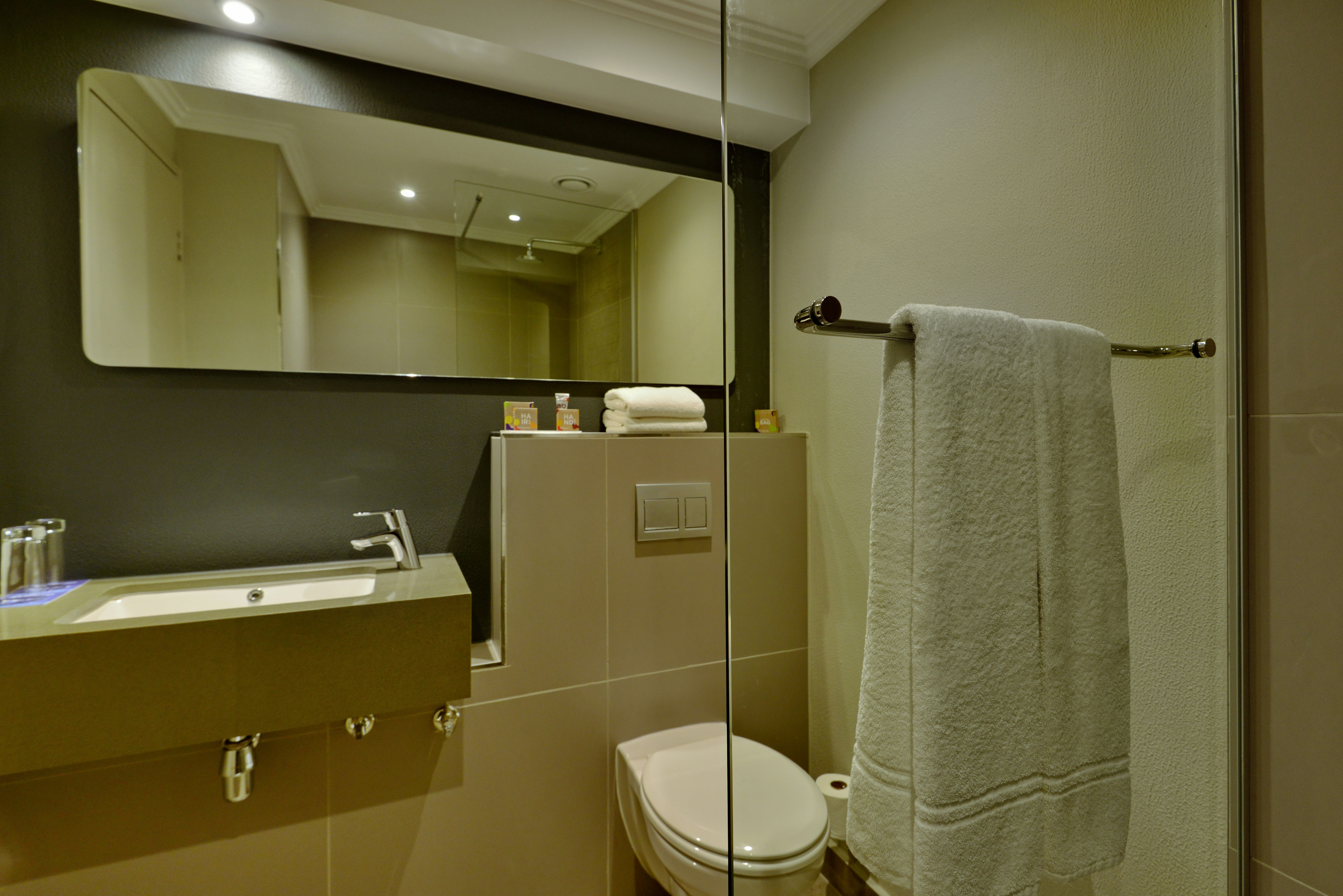 Town Lodge Bellville 38/38