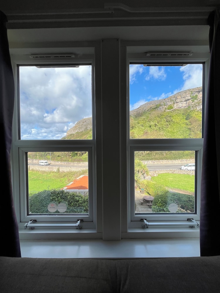 Craigside Manor 42/60