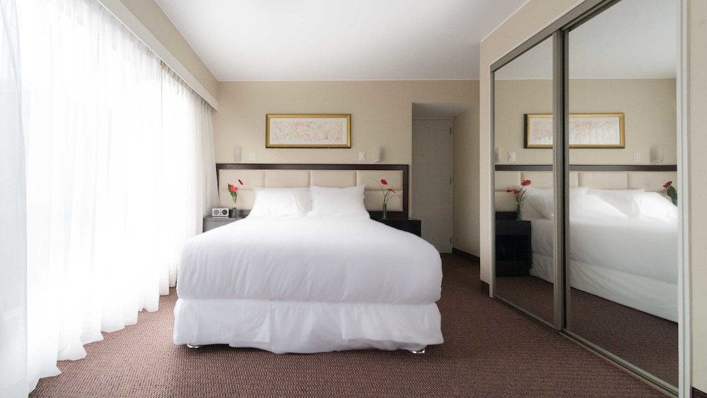 Roosevelt Hotel And Suites 16/65