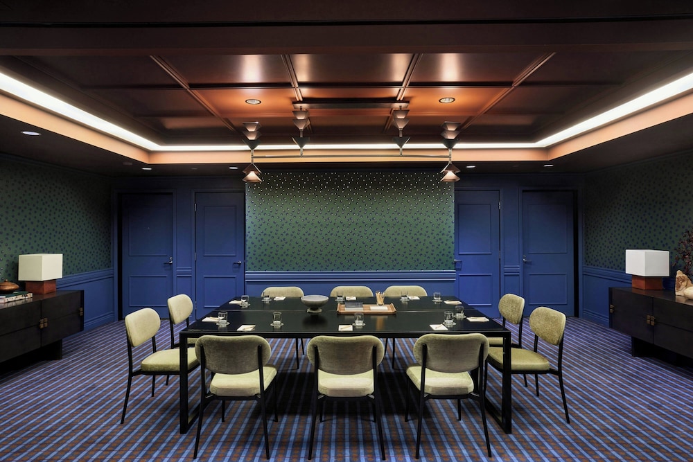 The Jay, Autograph Collection (ex Le Meridien) 44/50