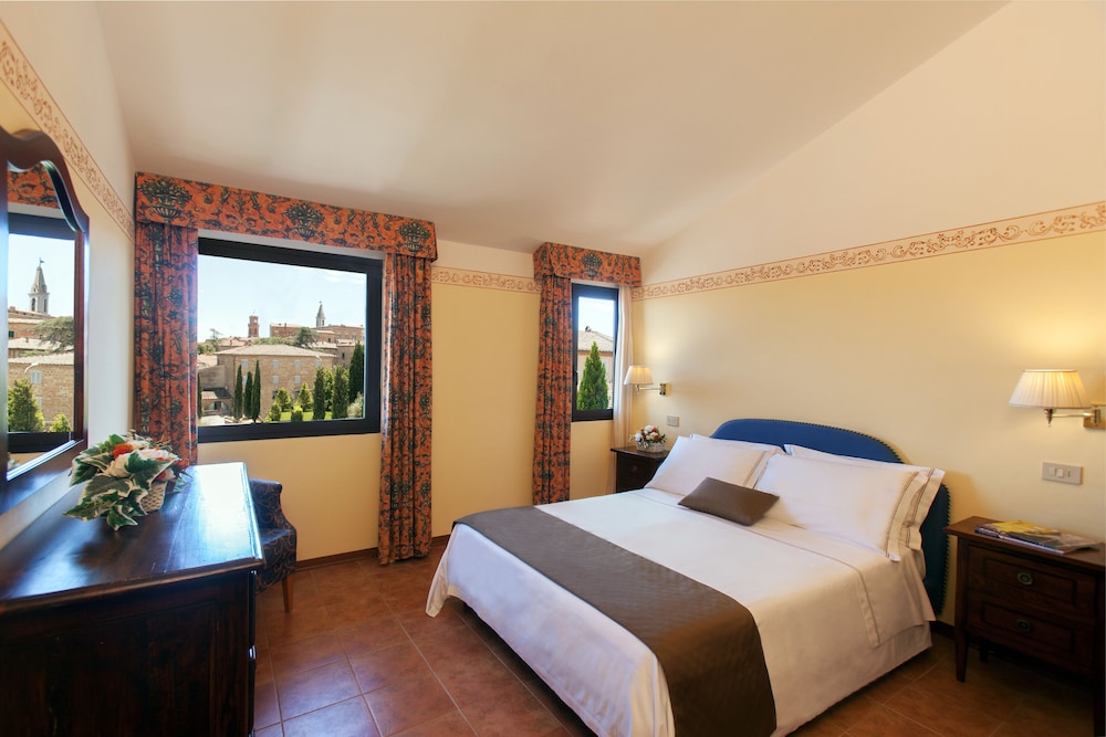 Hotel Residence San Gregorio 7/66