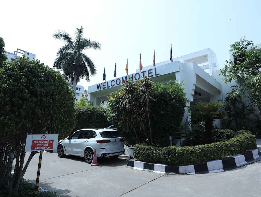 Welcomhotel by ITC Hotels, Alkapuri, Vadodara 49/57