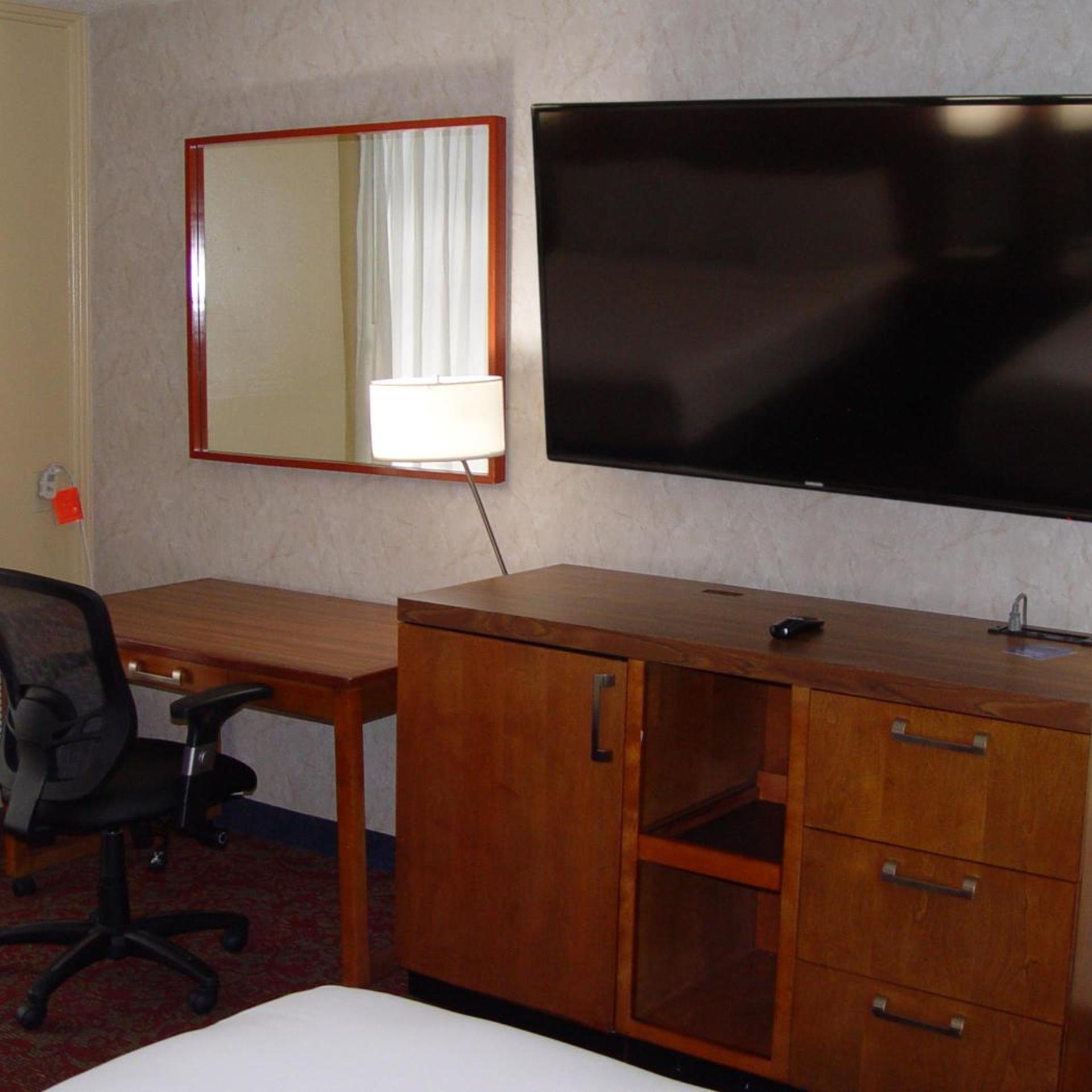 SureStay by Best Western Bakersfield Central 59/60