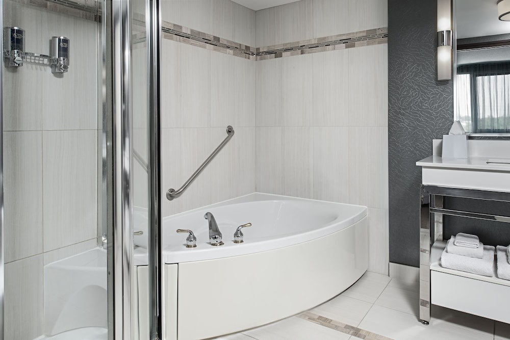 Four Points by Sheraton London 13/66