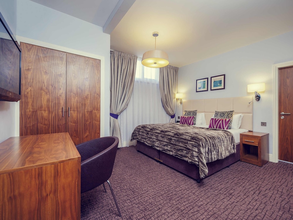 DELUXE, 2 DOUBLE BEDS