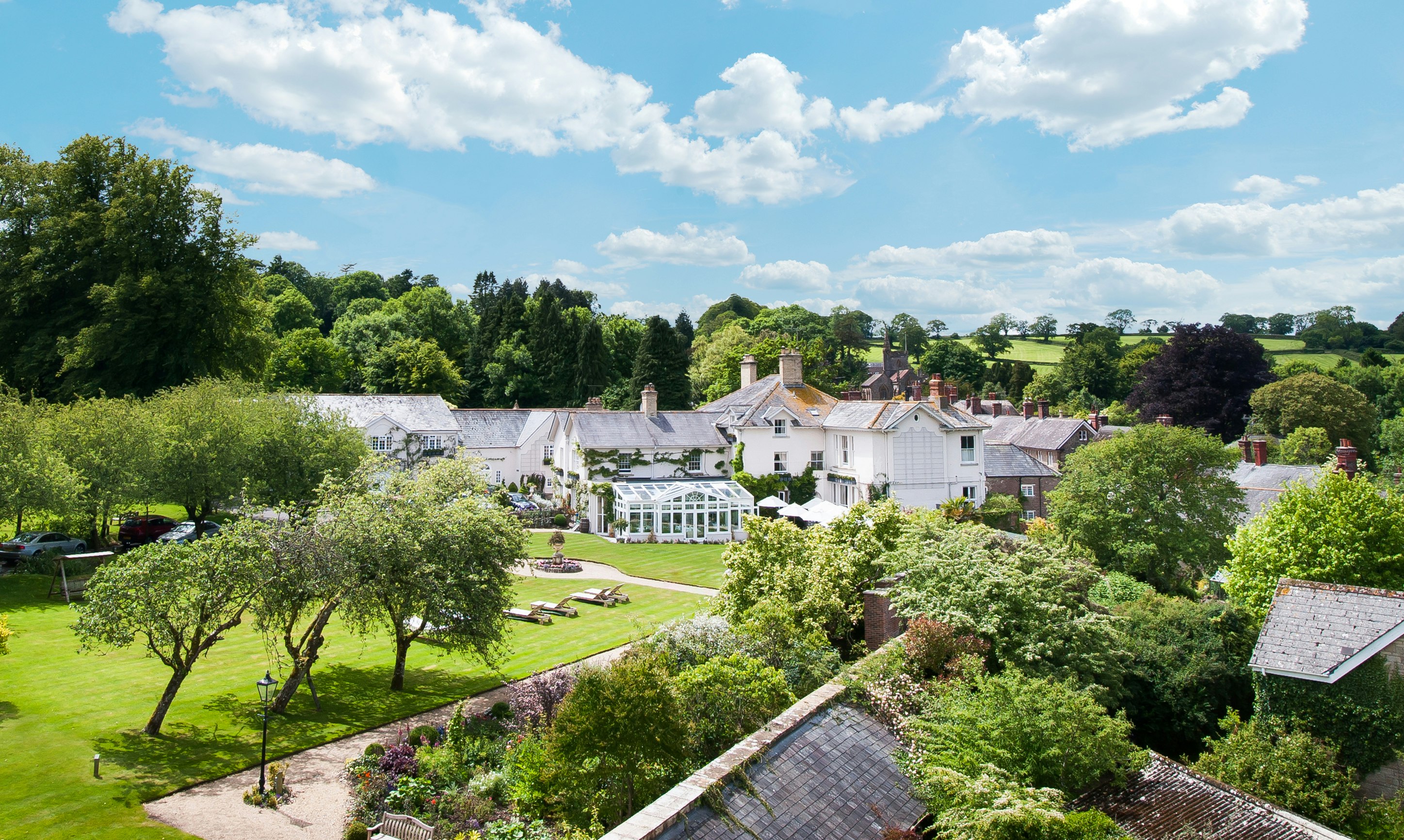Summer Lodge Country House Hotel 28/36
