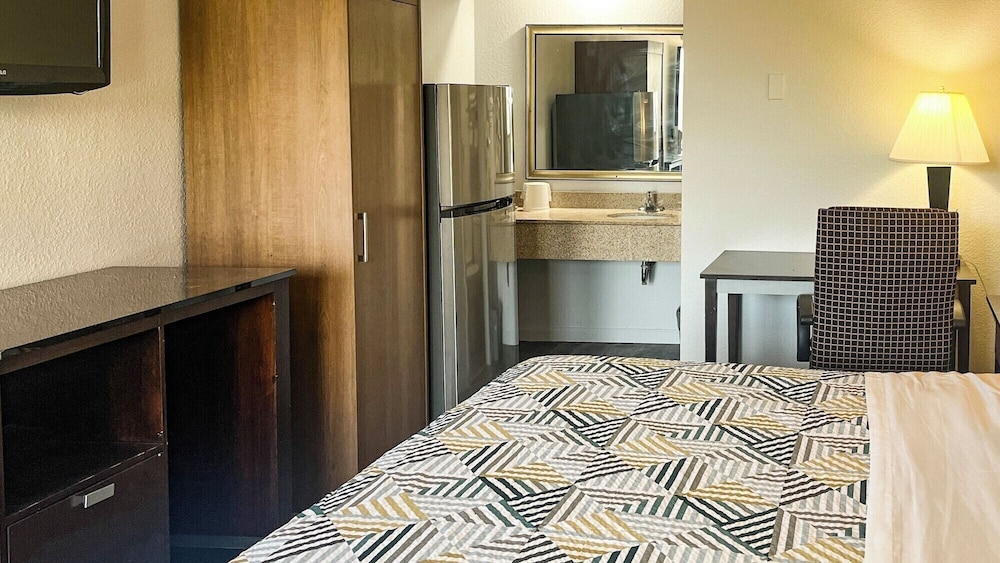 Studio6 Suites Dallas, TX - Loop 12 West 30/34