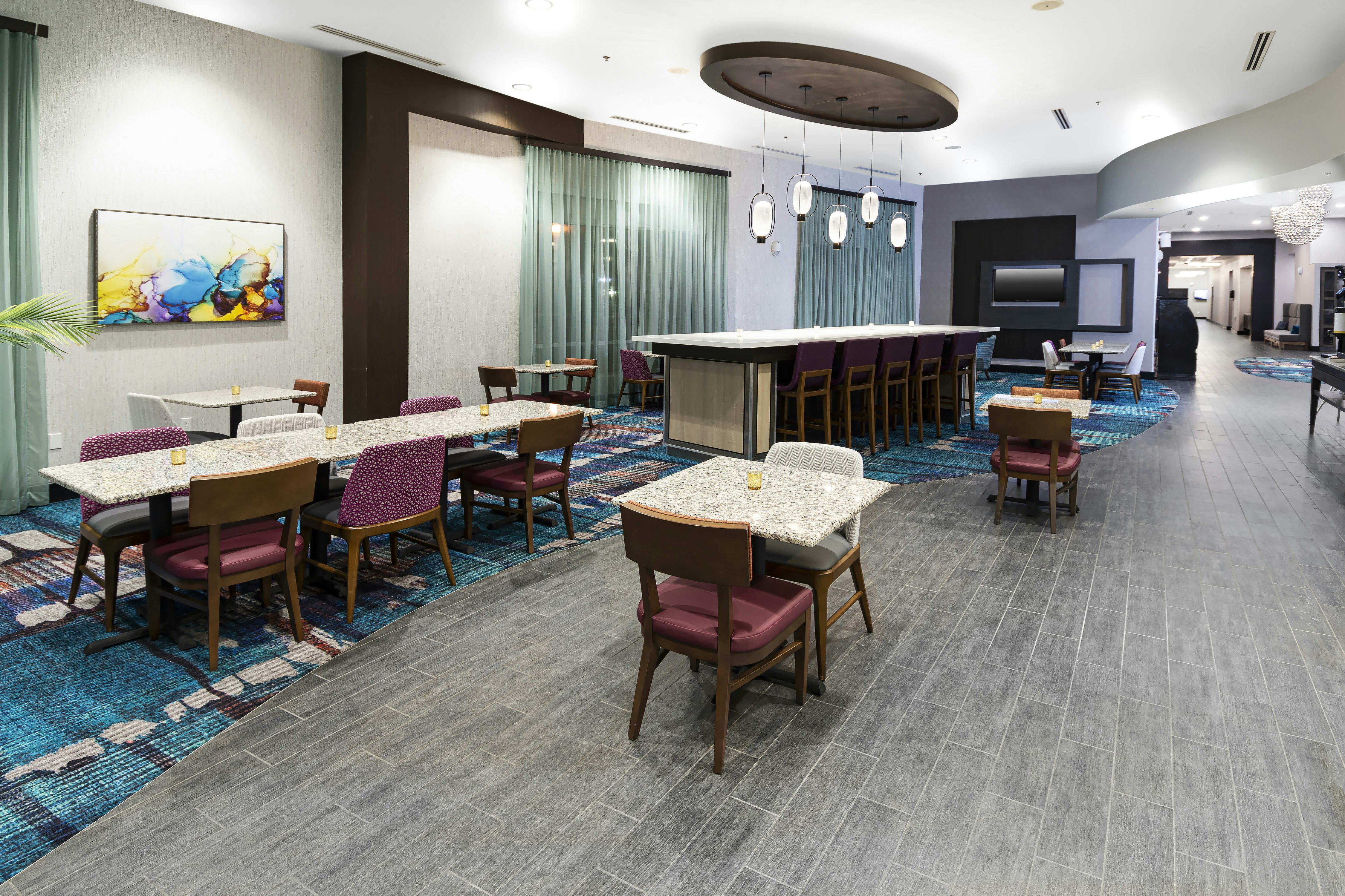 Hampton Inn and Suites Raleigh Downtown 48/75