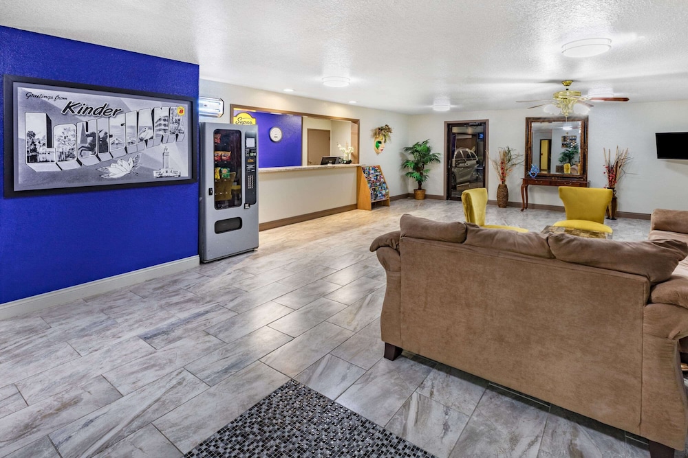 Super 8 by Wyndham Kinder/Coushatta near Casino 4/38
