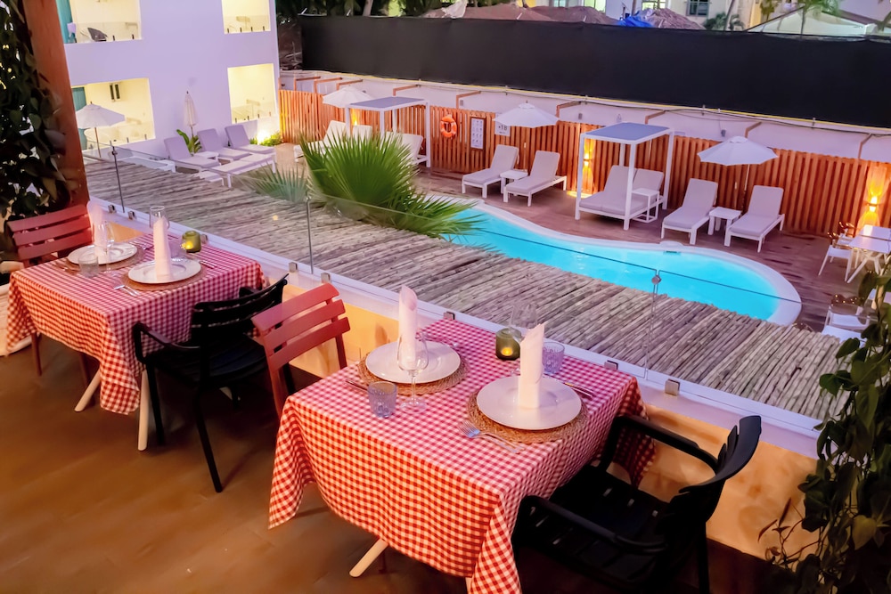 HM Bavaro Beach Adults Only 36/51