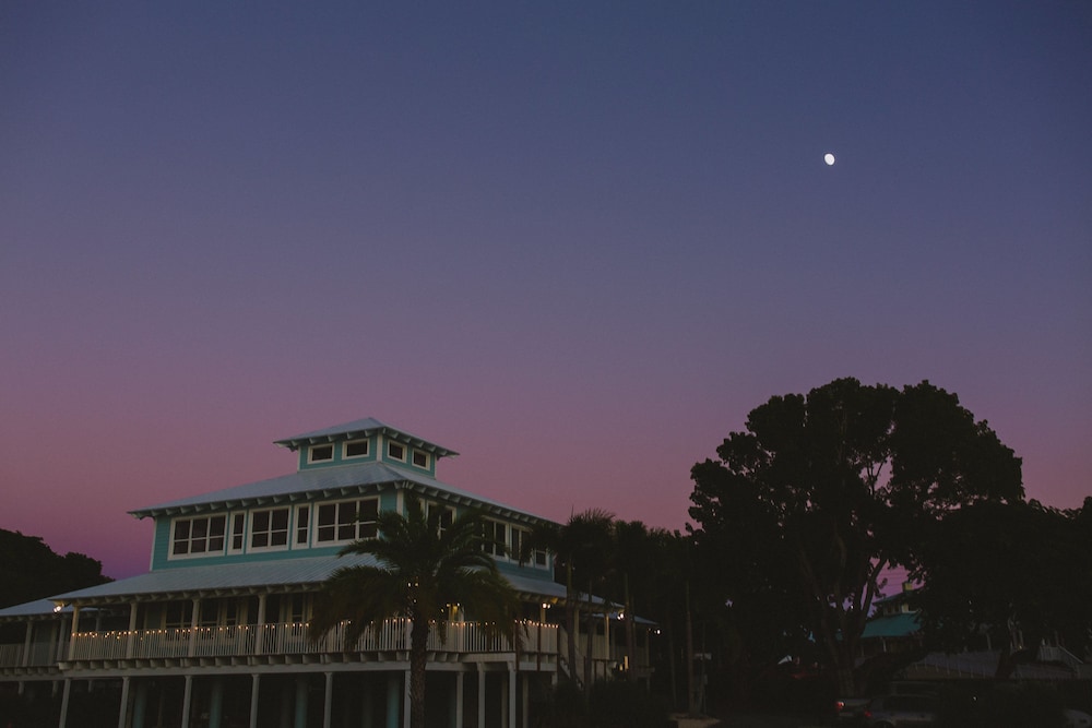 Dolphin Point Villas 2/50