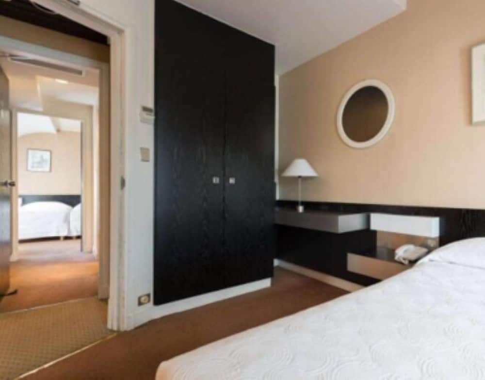 Hotel Alison 8/48