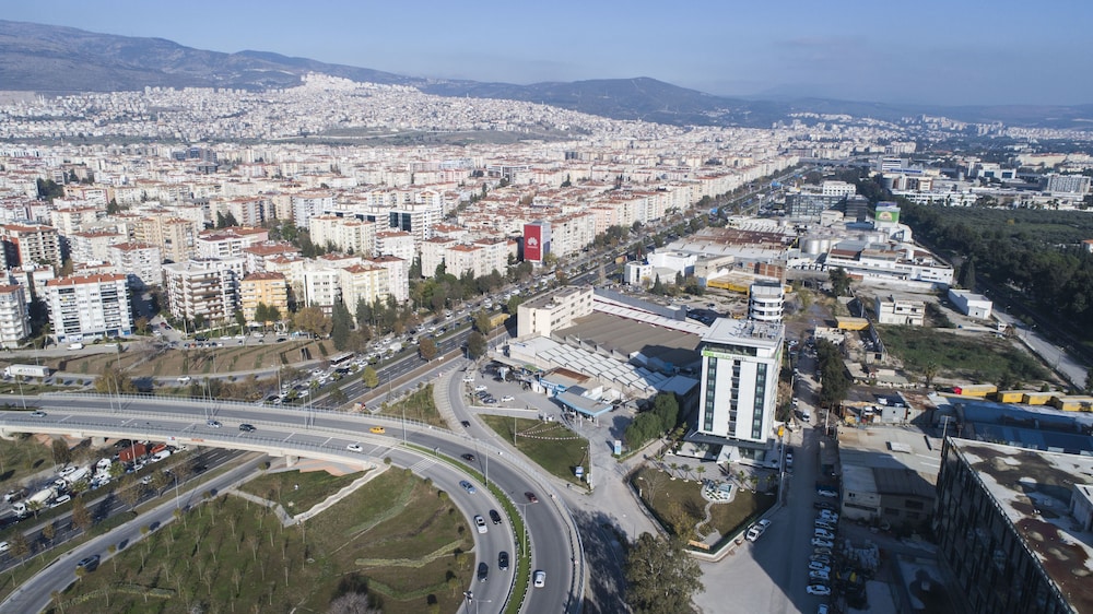 Ibis Styles Izmir Bornova 33/37