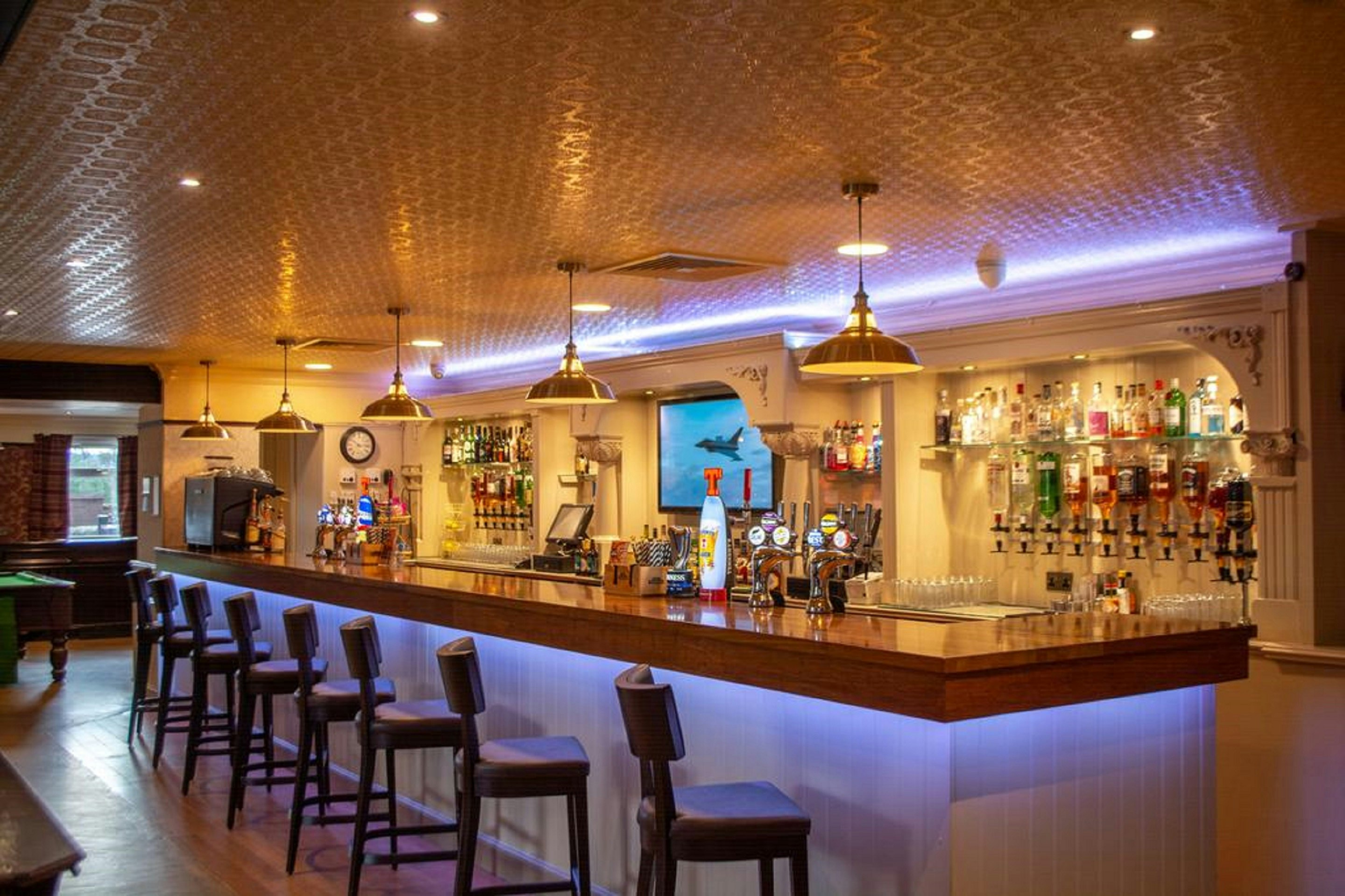 Fishers Hotel 34/50