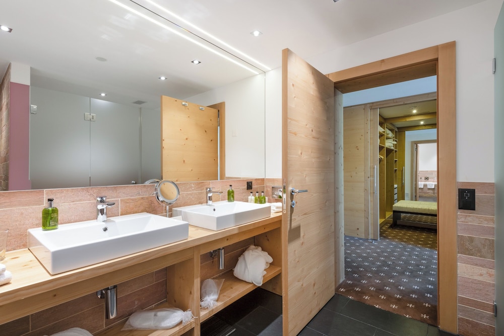 Alpine, Junior Suite, King Bed، Nira Alpina 8/8