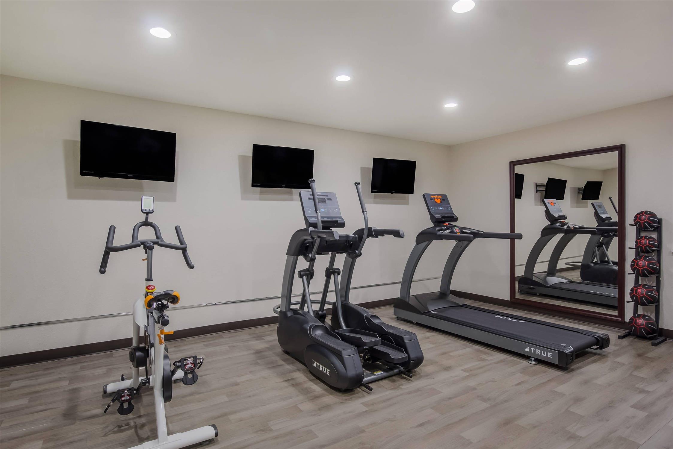 Clarion Pointe Harrodsburg 17/28