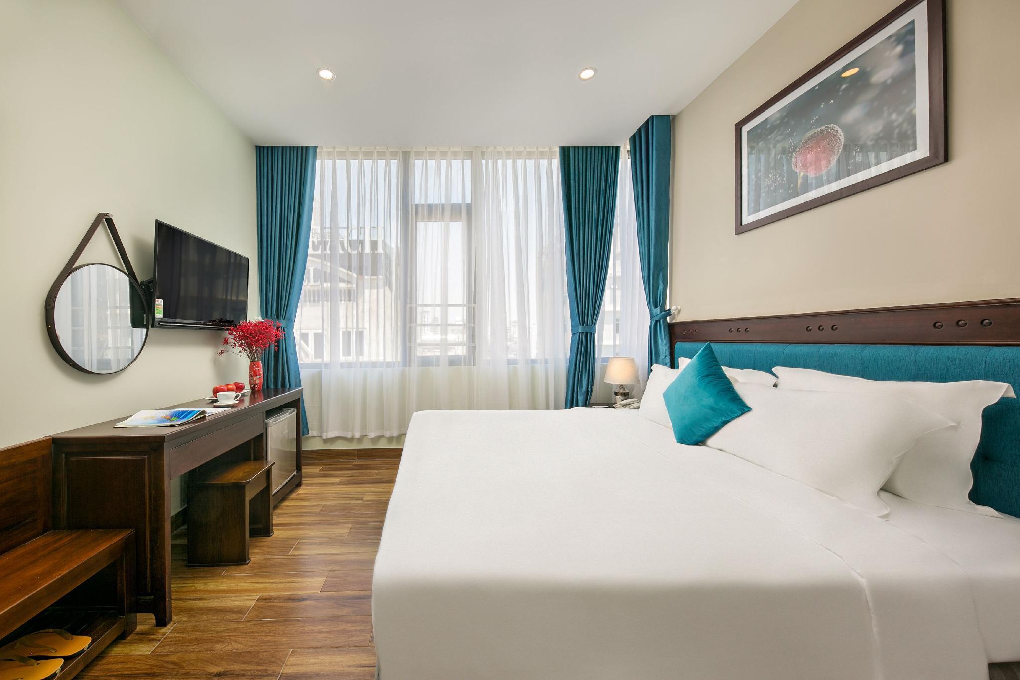 غرفة تنفيذية بسرير كينج بحوض استحمام