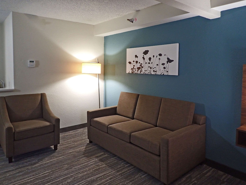 Sleep Inn & Suites California MD 12/22