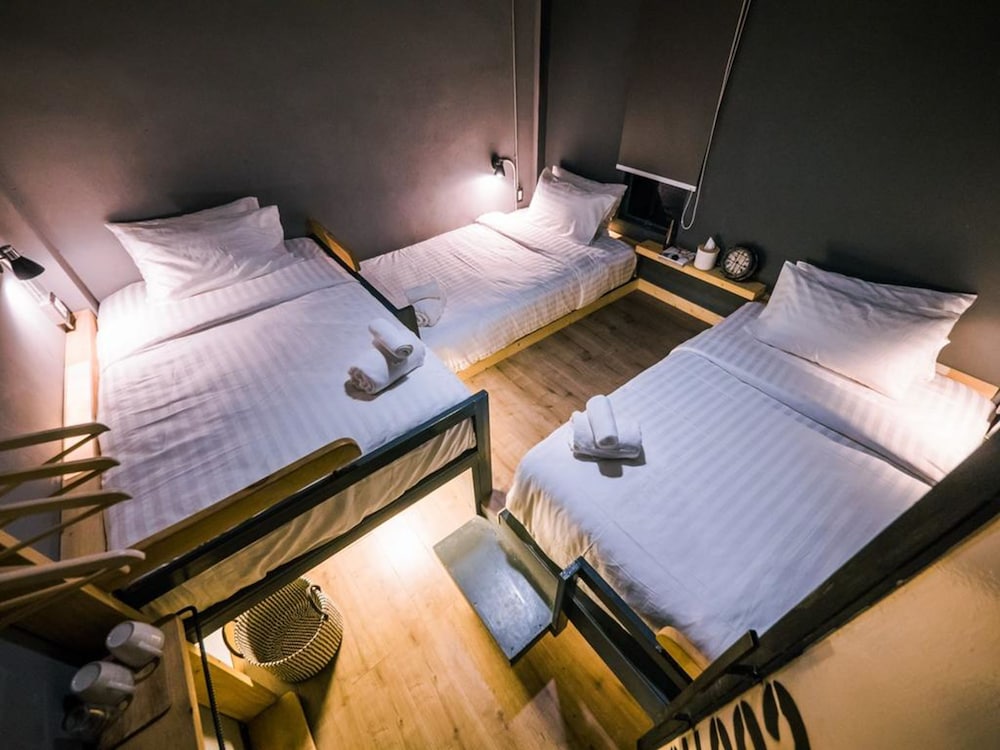 Zeds Hostel Bangkok 46/66