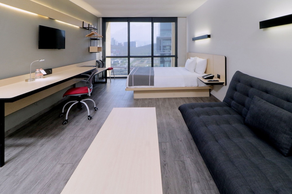 Superior, Queen Bed, Sofa, City Express Plus by Marriott Monterrey Galerias 3/7