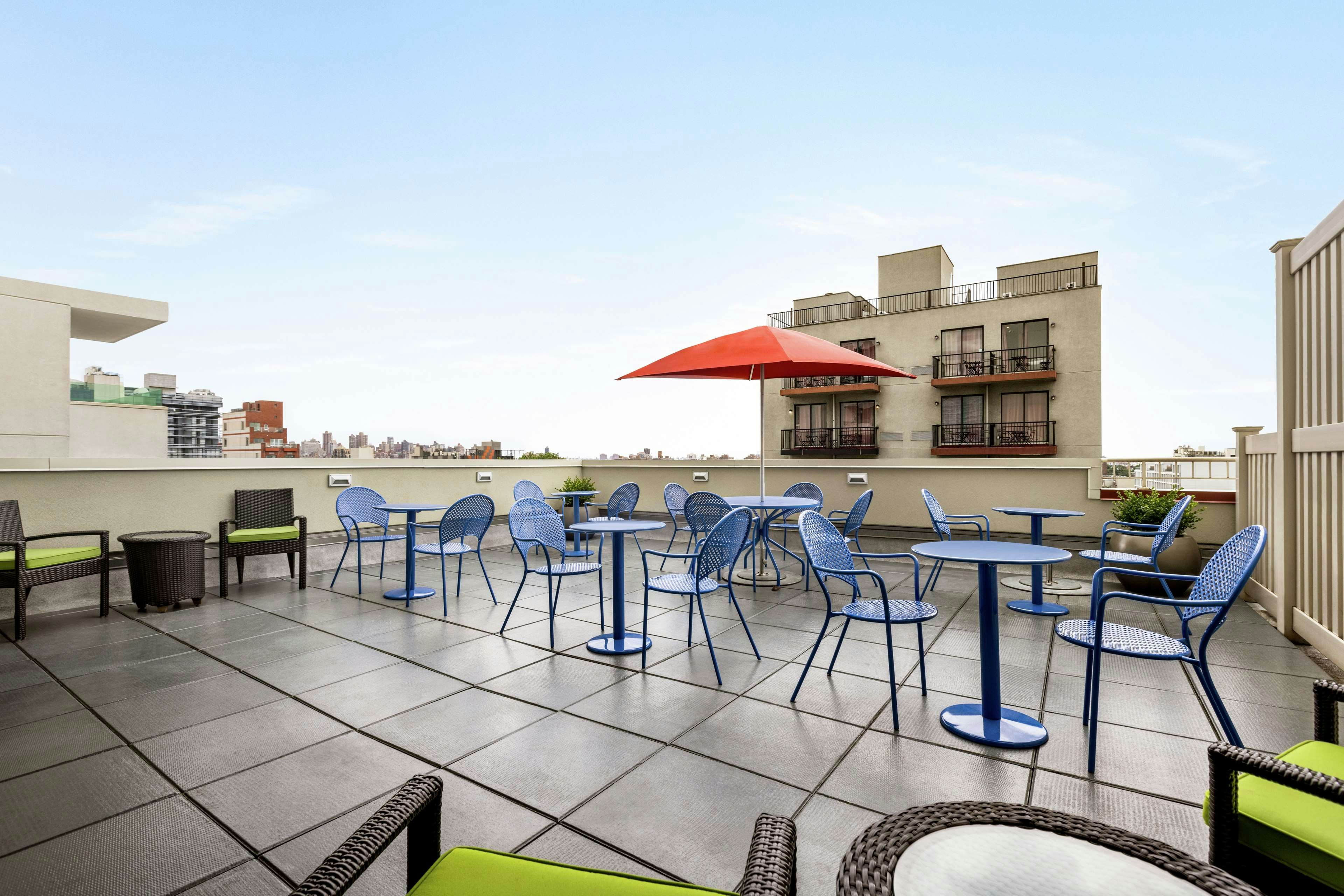 Home2 Suites by Hilton New York Long Island City/ Manhattan View 45/50