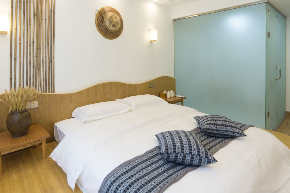 Jiesu Renwen Guest House 26/40