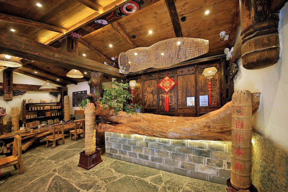 Xiangxi Dreamweaver Inn 6/50