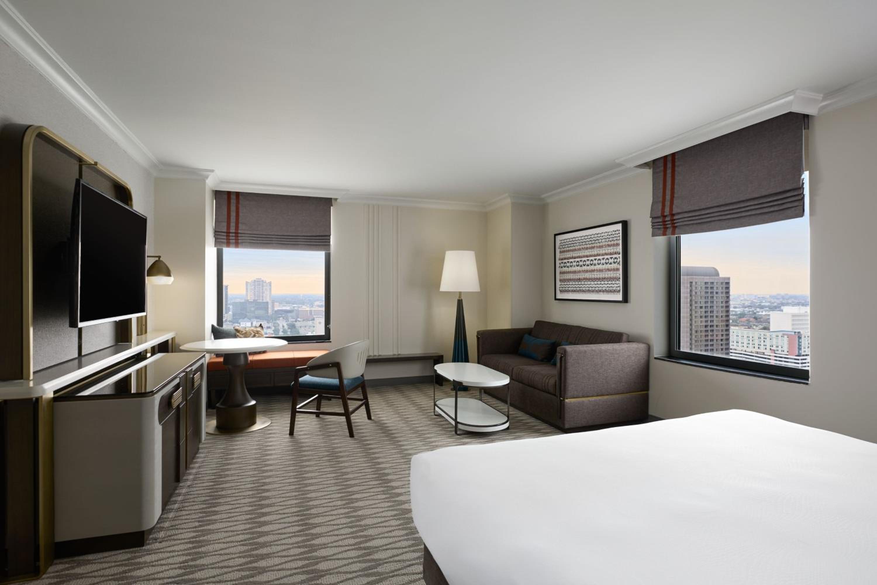 Guest Room, King Bed, Corner