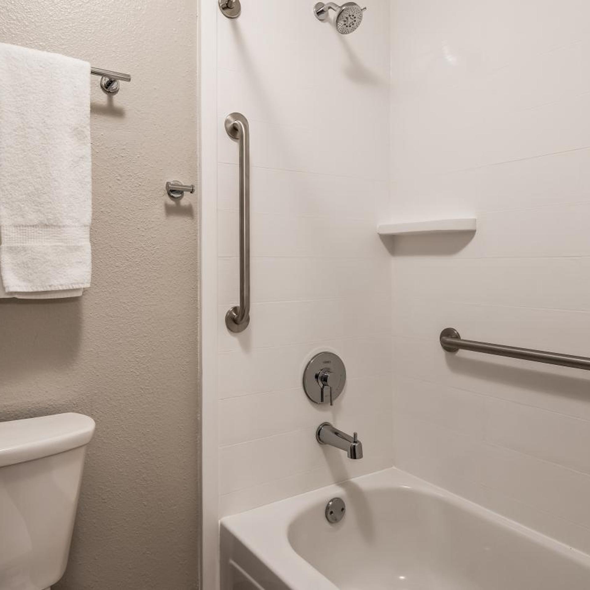 غرفة بسرير كينج بجاكوزي، Best Western Mcminnville Inn 6/7