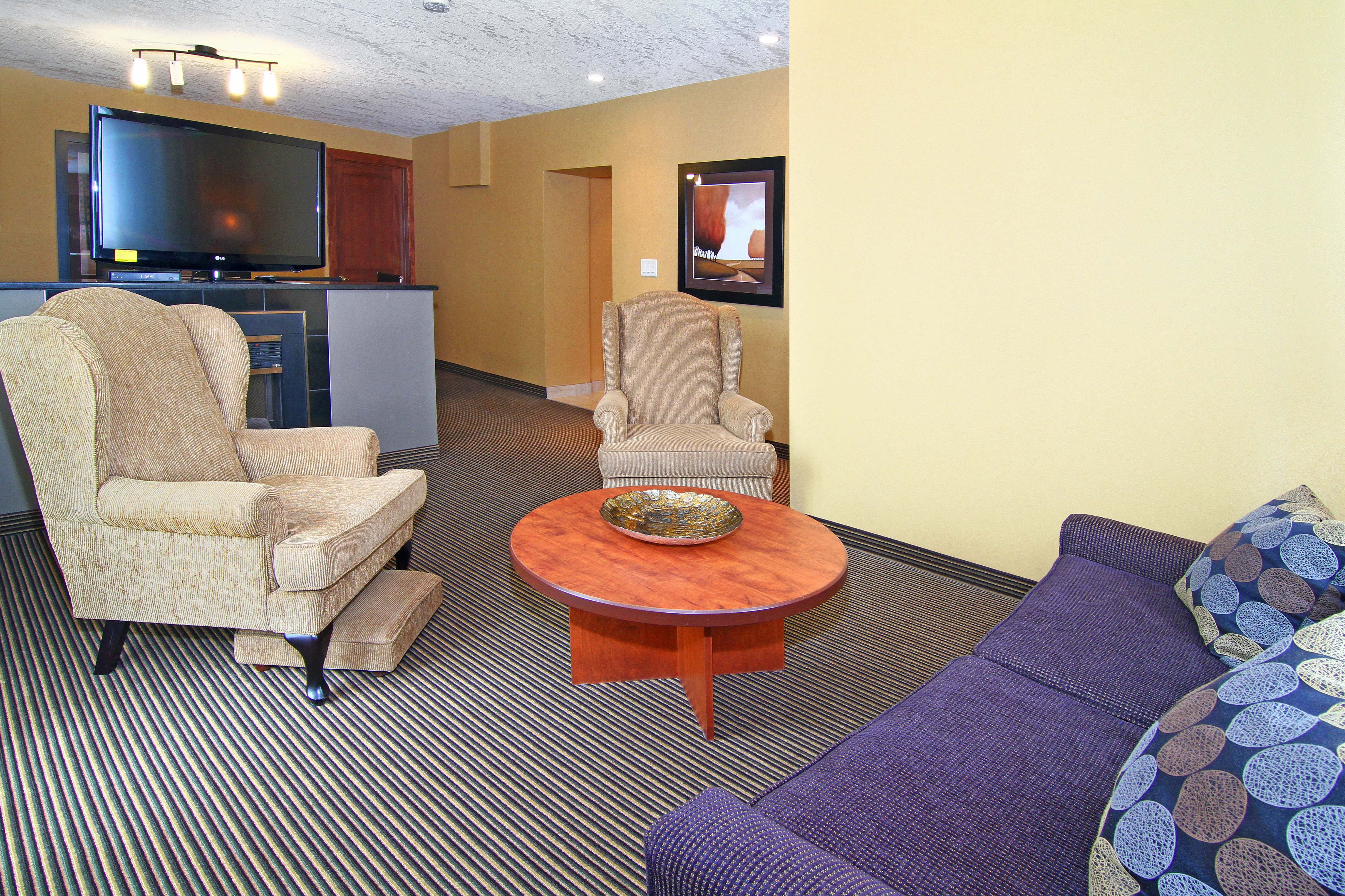 Holiday Inn Express Hotel & Suites Calgary 48/71