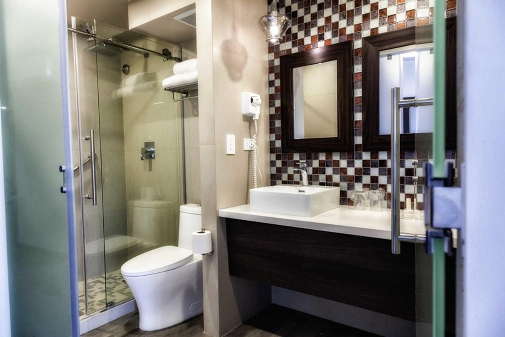 Plaza Paitilla Inn Hotel 50/50