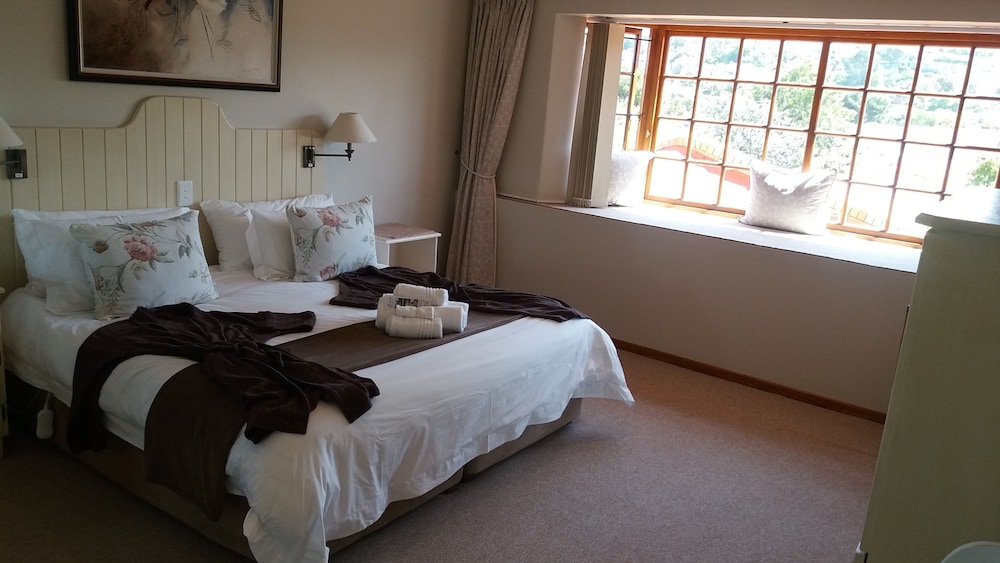 Harmony, Superior, Suite, King and Twin Beds