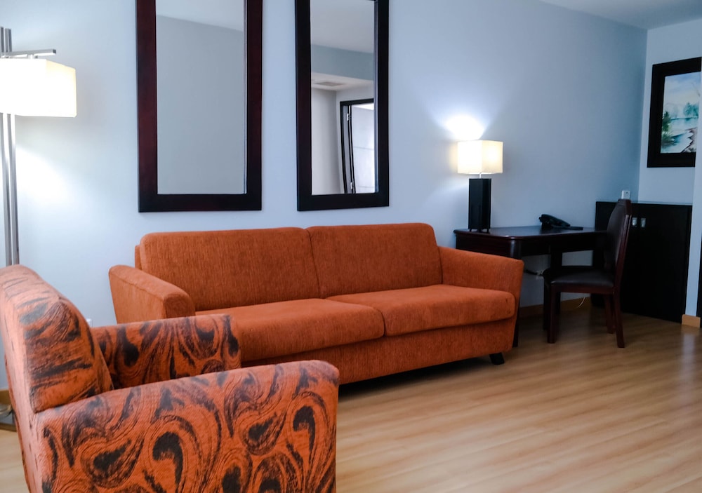 HOTEL INTERNACIONAL LA TRIADA 49/65