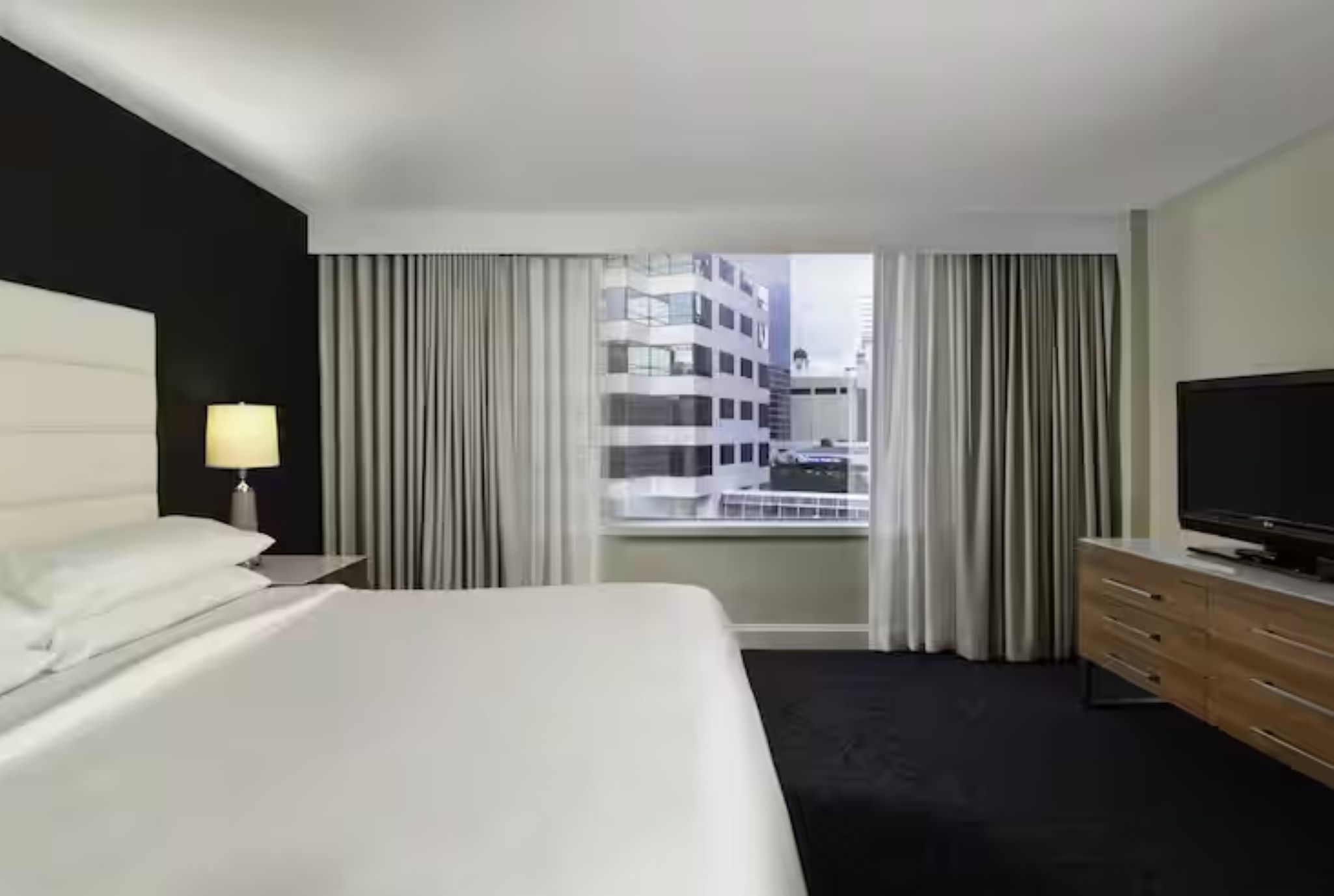 City, Suite, King Bed