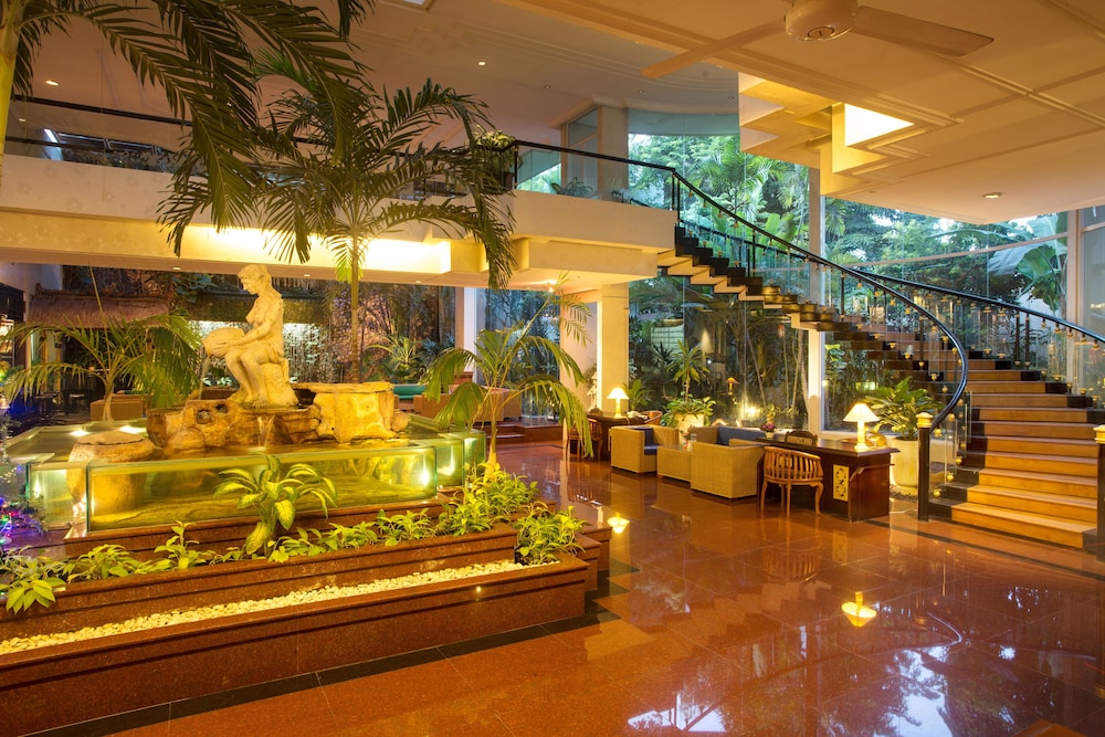 Parigata Resort Spa 7/71