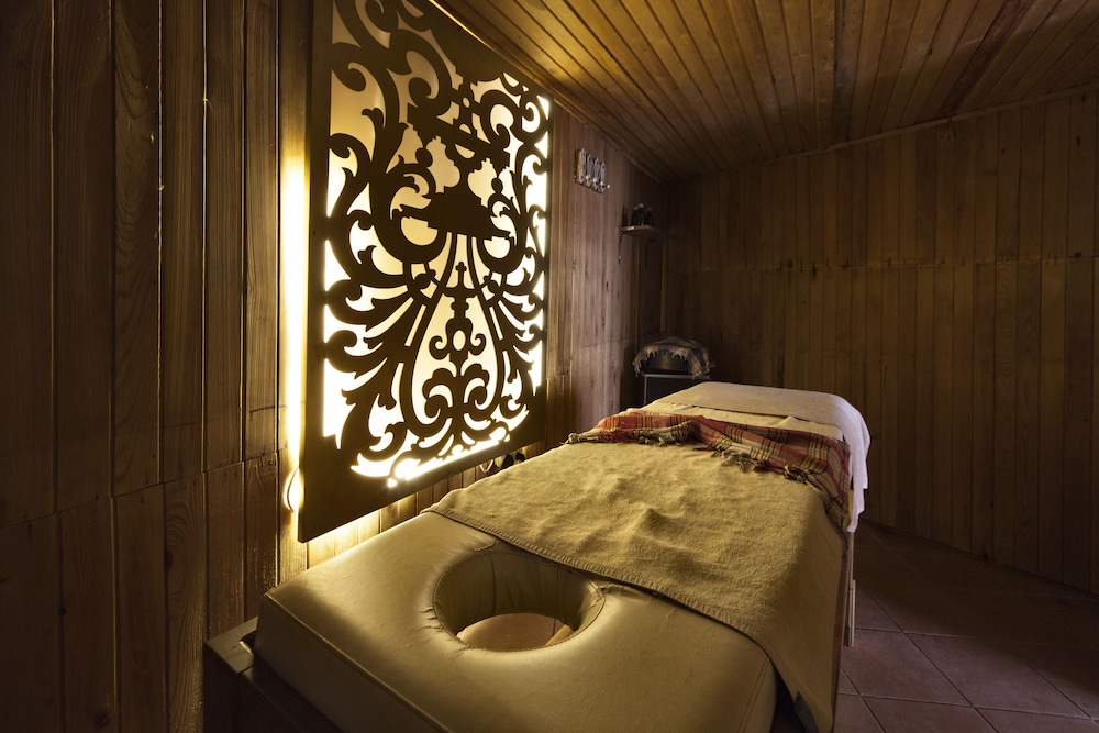 Golden Age Crystal Bodrum 18/50