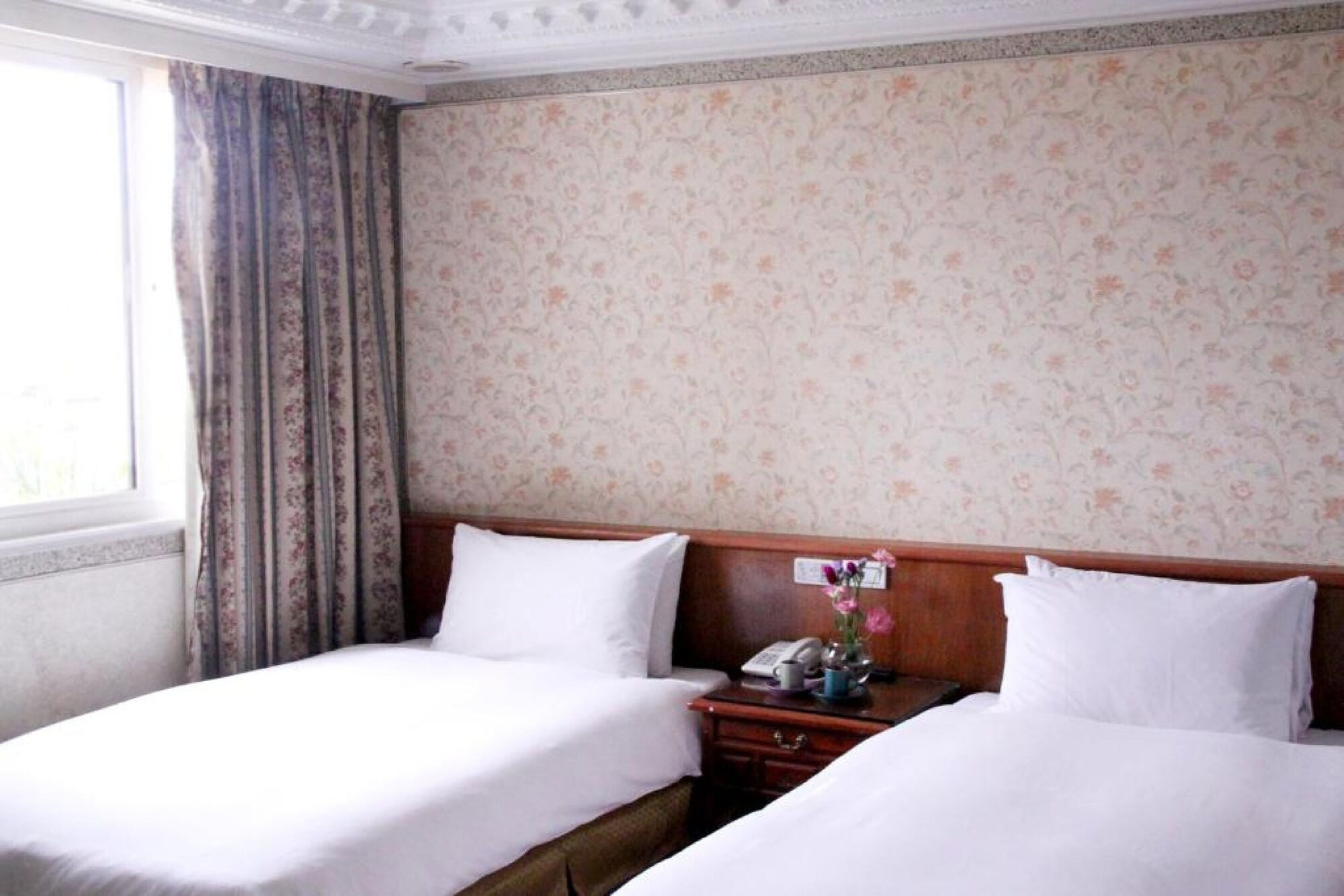 STANDARD, TWIN BEDS