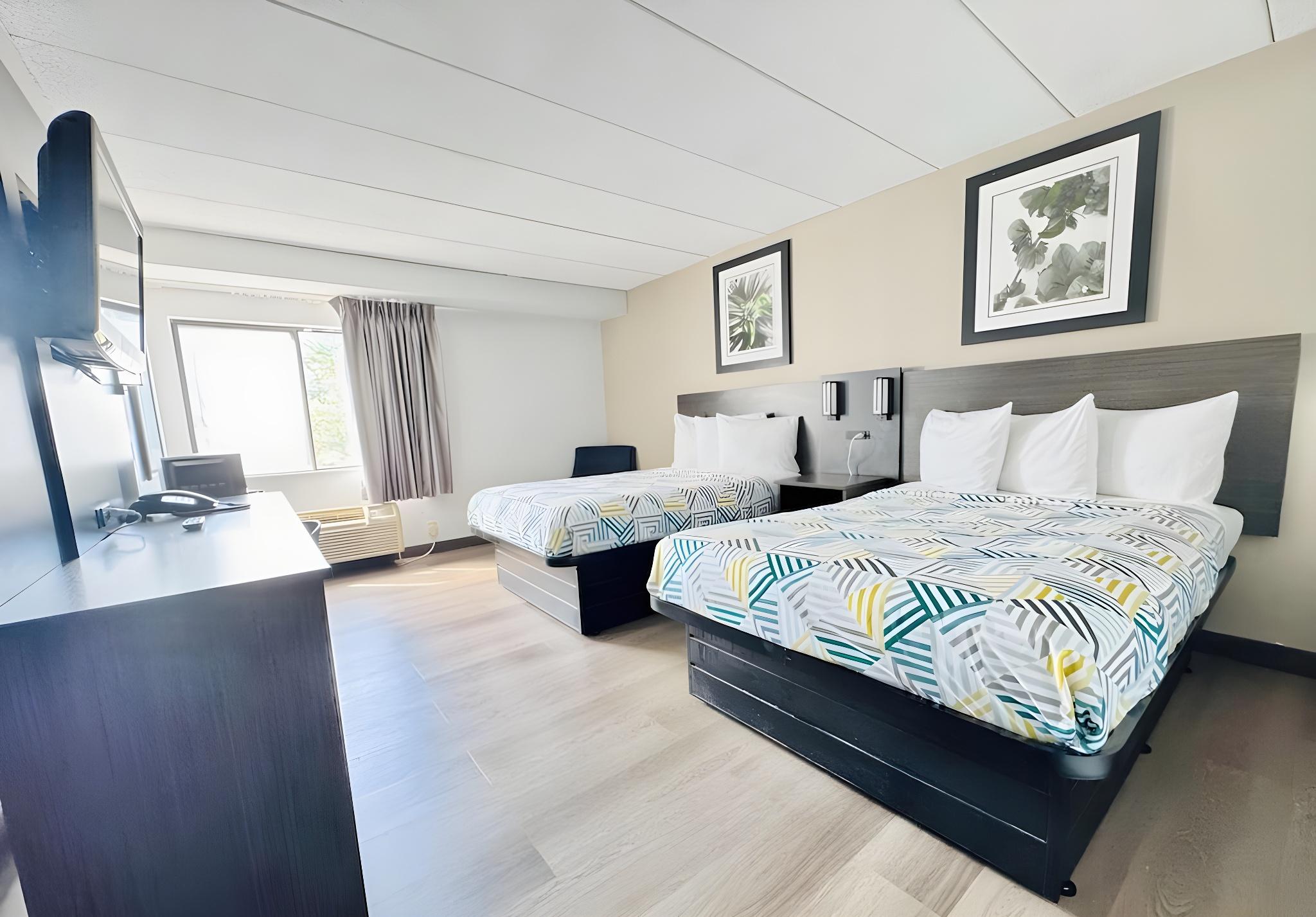 2 Full Beds - Hearing Accessible Nsmk