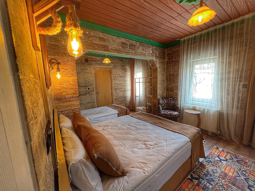 Arton In Cappadocia 11/24