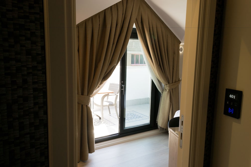 Barbera Hotel 48/71