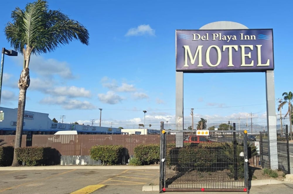 Del Playa Inn Oxnard Near Camarillo 36/45