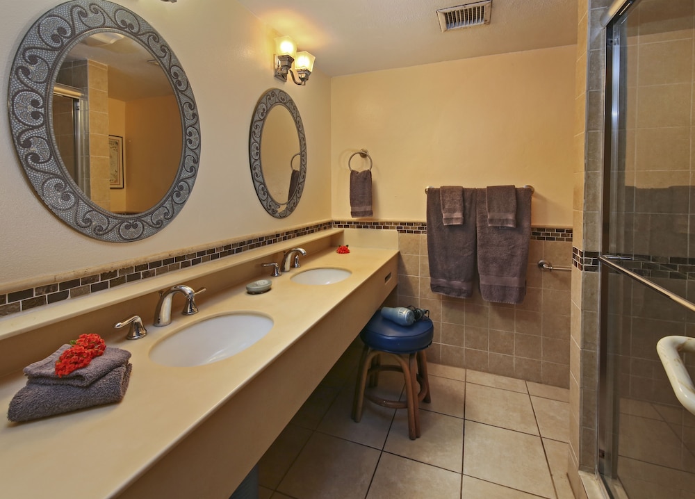 Sapphire Beach Resort 50/50