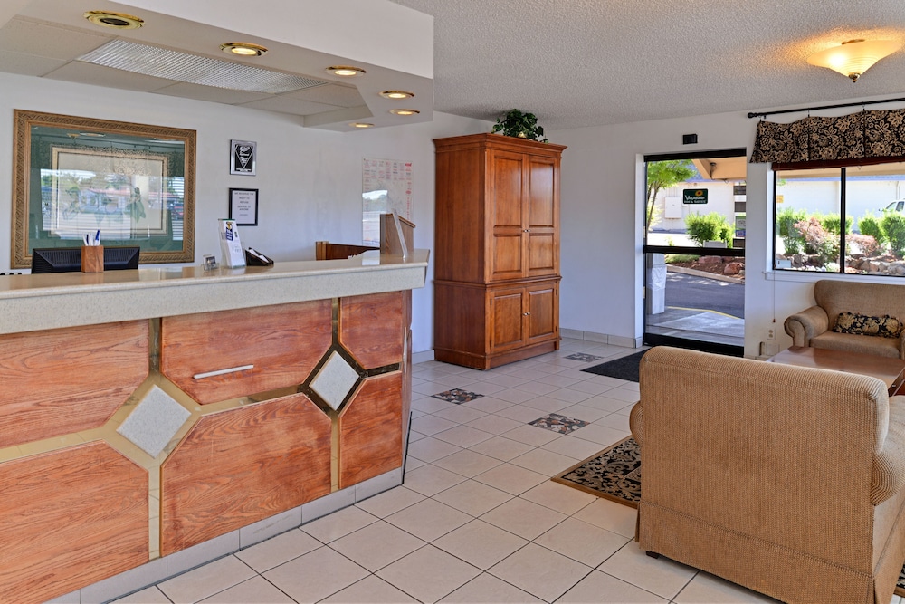 Quality Inn Klamath Falls - Crater Lake Gateway 11/41